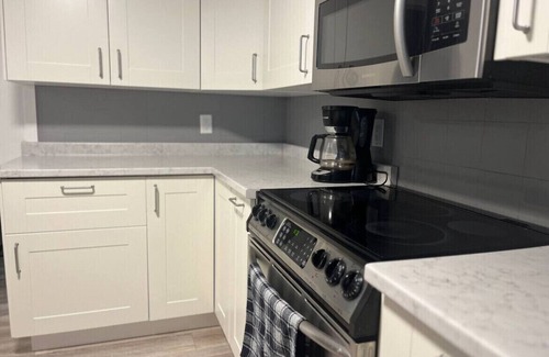 Regional District of Nanaimo House | Madrona Getaway