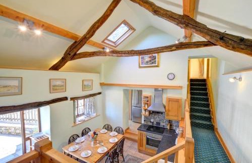 Ganllwyd Apartment | Maesgwm Barn