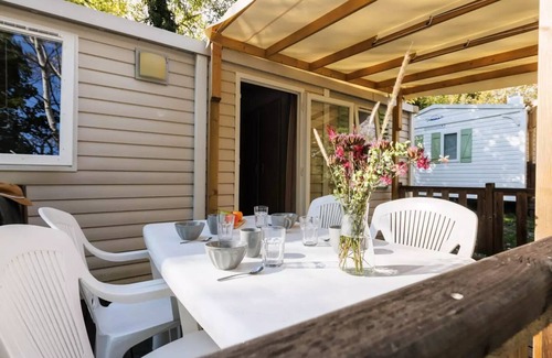 Chatel-Guyon House | Maeva Respire campsite in La Croze * - 3 Room Mobile Home 4 People