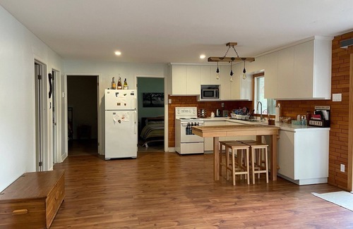 Cheneville Cottage | Magical Waterfront Cottage