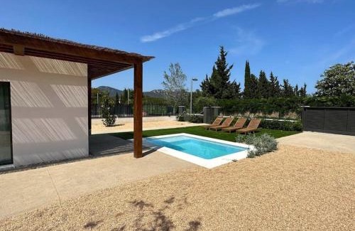 Santa Maria de Solius Villa | Magnífica casa con piscina