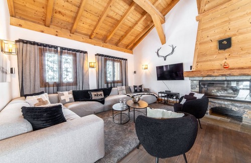 Champagny-en-Vanoise Ski Chalet | Magnificent luxury chalet for families or groups. Well being guaranteed