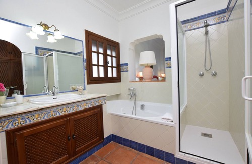 Atlanterra Ski Chalet | Magnificent andalusian style villa with 5 bedrooms. By the beach. FREE WIFI