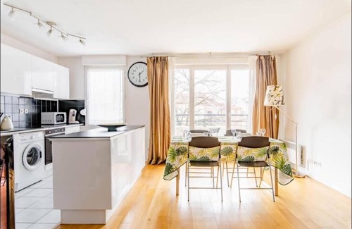 Transvaal Apartment | Magnificent, bright, modern and very quiet apartment with terrace.
