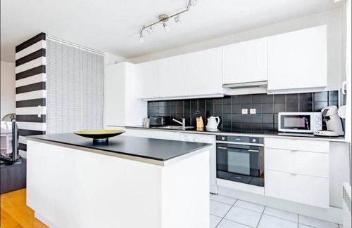 Transvaal Apartment | Magnificent, bright, modern and very quiet apartment with terrace.