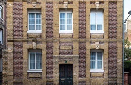 Dieppe Villa | Magnificent family home in the heart of the city
