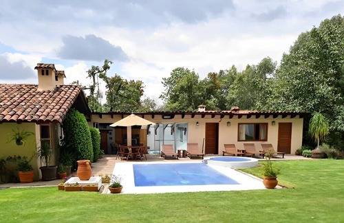 Avandaro House | Magnificent house with pool in Valle de Bravo