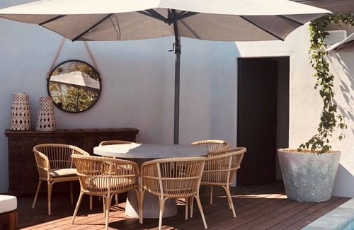 Centro House | Magnificent Lake View, Beautifully Furnished, 6 Bedroom House, Lake Access