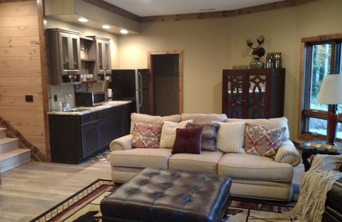 Maggie Valley House | Magnificent newly built home in Maggie Valley Country Club