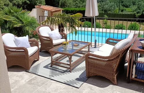 Flayosc Villa | Magnificent Provencal villa amidst vineyards in absolute calm