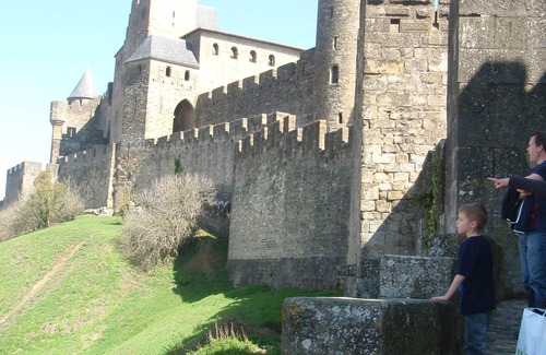 Carcassonne Apartment | Magnificent views of Carcassonne Cite ramparts (Monet)