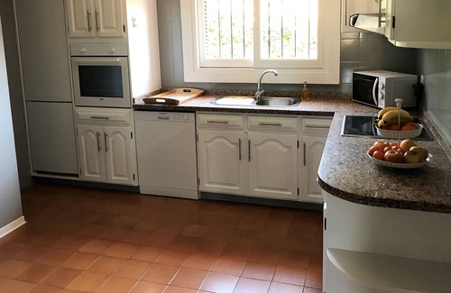 Miraflores del Palo Ski Chalet | Magnificent villa in Málaga city with capacity for 9 people