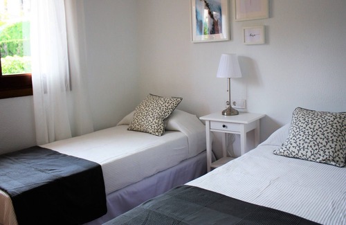 Miraflores del Palo Ski Chalet | Magnificent villa in Málaga city with capacity for 9 people