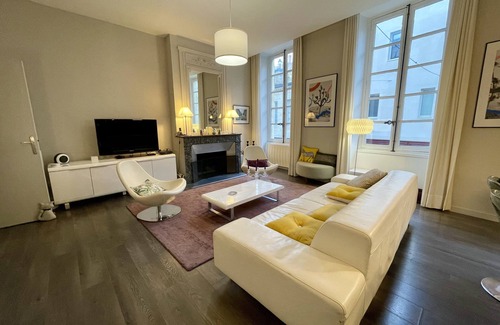 Bordeaux Golden Triangle Apartment | Magnifique Appartement Bordeaux Triangle