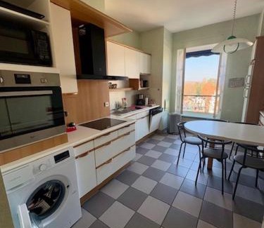 Thermal Apartment | Magnifique vue Parc des Sources