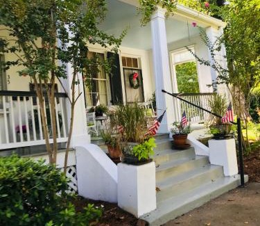 Natchez Bed & Breakfast | Magnolia Cottage Bed and Breakfast