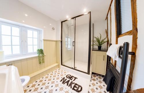 Great Leighs House | Magnolia Cottage your cosy Getaway Pass the Keys