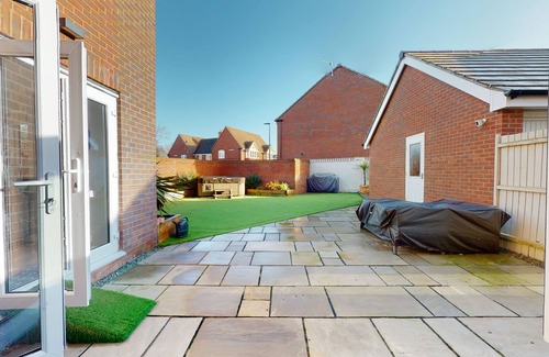 Royal Leamington Spa House | Magnolia House | Leamington Spa Holiday Let | 4 Beds & Sleeps 7