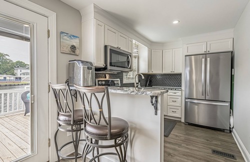 Myrtle Beach House | Magnolia Lake. Ocean Lakes, pet friendly, Golf cart included. 2 blocks to beach.