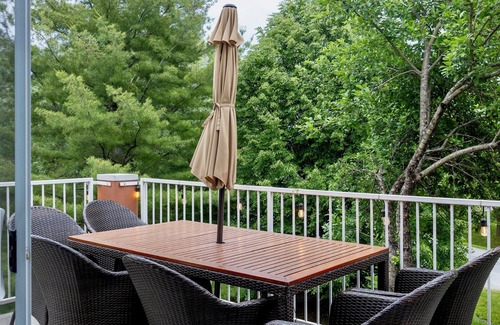 Magog Apartment | Magog, between lake and mountain