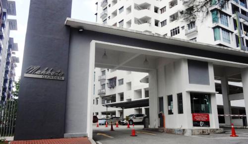 Bandar Mahkota Cheras Apartment | Mahkota Cheras Unique Condo 1-14 pax near MRT- KL
