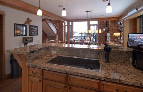 Victor House | Mahogany Dun Cabin. New 4 Bedroom Listing in Teton Springs, Victor, ID.