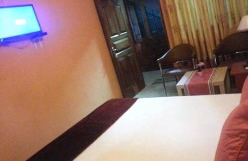 Mawanella Hotel | Mahoya