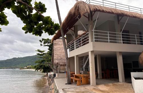 Sekotong Barat Hotel | MAI LAKU Cottage