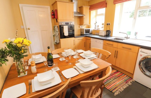 Borrowdale Cottage | MAIDEN MOOR, with open fire in Keswick