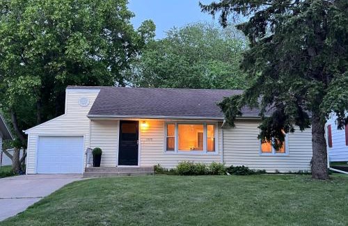 Sioux Falls House | Main Attraction