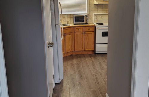 Brampton Apartment | Main floor of a Bungalow