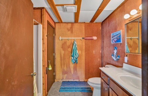 Moneta House | Maine Stay | 3 Bed, 3 Bath