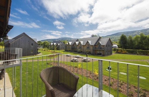 Kenmore Apartment | Mains of Taymouth, Kenmore ~ 5* 4 The Gallops - Upstairs property - sleeps 4 guests in 2 bedrooms