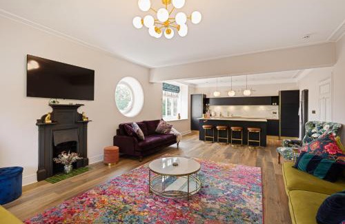 Giggleswick House | Mainsfield House - Luxury group accommodation
