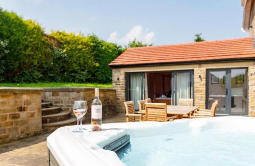 Giggleswick House | Mainsfield House - Luxury group accommodation