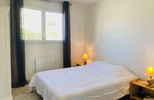 Pleumeur-Bodou House | Maison 3 étoiles jardin parking, plage 100m - FR-1-542-19