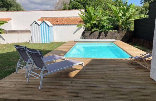 Saint-Georges-de-Didonne House | Maison 7 Chambres Avec Piscine , à 900m de la Plage !