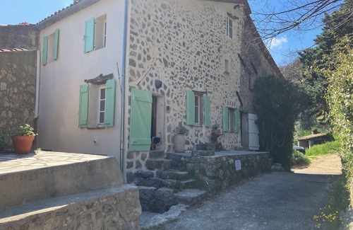 Seillans House | Maison ancienne de caractère avec terrasse dans hameau typiquement provençal