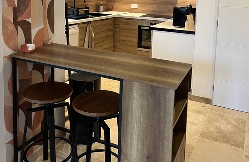Serignan-du-Comtat House | Maison au Cœur du Village, 100m², 3 Chambres, 2 Salles D'eau