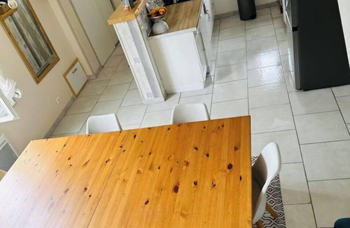 Ruelle-sur-Touvre House | Maison Avec Piscine Privée