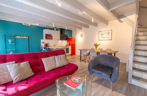Les Sables d'Olonne House | Maison Chaumoise proche Port & Plage