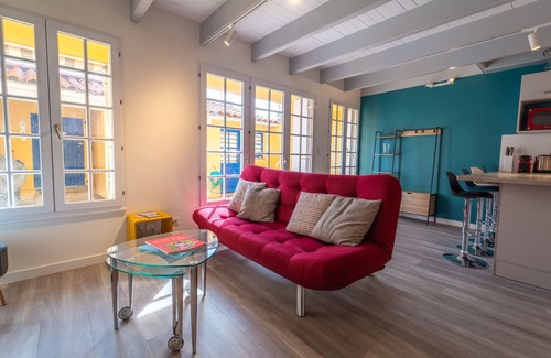 Les Sables d'Olonne House | Maison Chaumoise proche Port & Plage