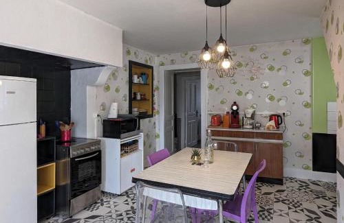 Raddon-et-Chapendu House | Maison confortable près de Luxeuil-les-Bains - FR-1-583-474