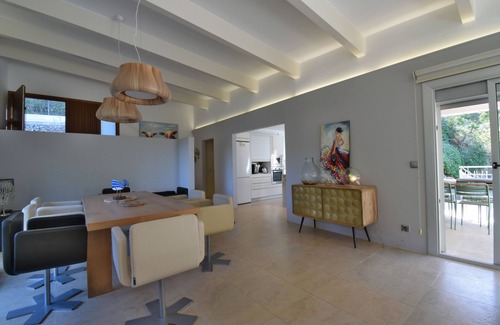 Begur Villa | Maison Contemporaine Avec Piscine à Mi-chemin Entre la Plage de Sa Tuna et Begur
