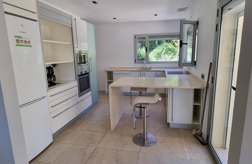 Begur Villa | Maison Contemporaine Avec Piscine à Mi-chemin Entre la Plage de Sa Tuna et Begur