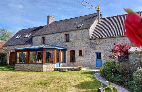 Sainte-Mere-Eglise House | Maison Dans un Village à 3 mn de L'église Ste Mere Eglise &10 mn des Plages