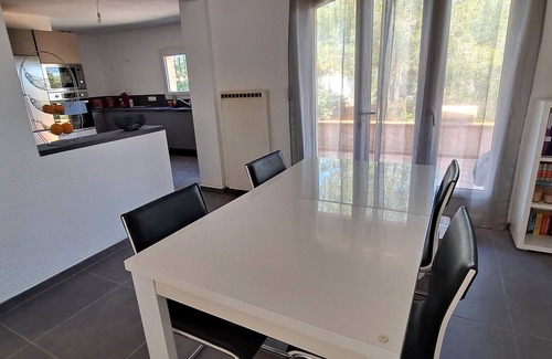 Giens House | Maison de 100 m2 Entièrement Rénovée à 15 Minutes des Plages