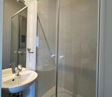 Montigny-sur-Loing Apartment | Maison de caractere cœur du village 1h de Paris