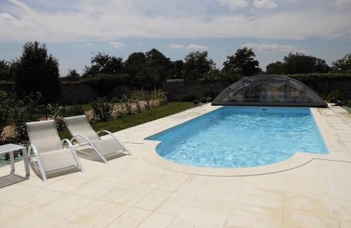 La Chapelle-Fortin House | Maison de caractère avec piscine chauffée, étang privé et proche forêt, à 90 min de Paris - FR-1-581-48