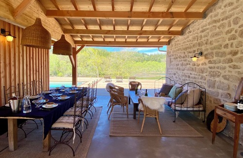 Viam Cottage | Maison de Vacances Avec Piscine et Spa Domaine de la Voûte 8/10 Personnes